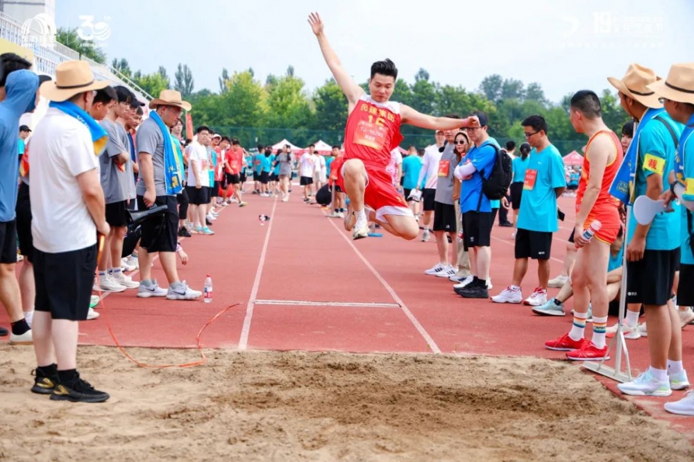 东方雨虹&高能环境第十九届文化艺术节暨东方雨虹成立三十周年庆典圆满落幕